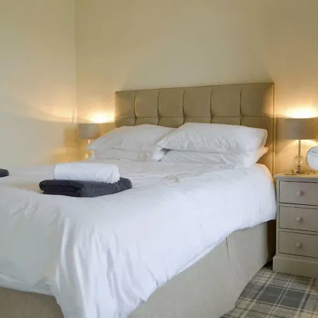 Coombe Bungalow *